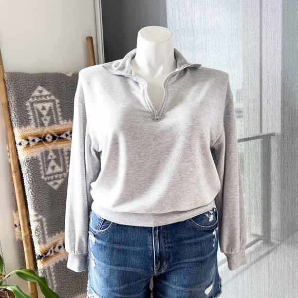 Lou & Grey Tops - 37 Lou & Grey Signature Softblend Grey 1/4 Zip Sweatshirt Women’s Medium